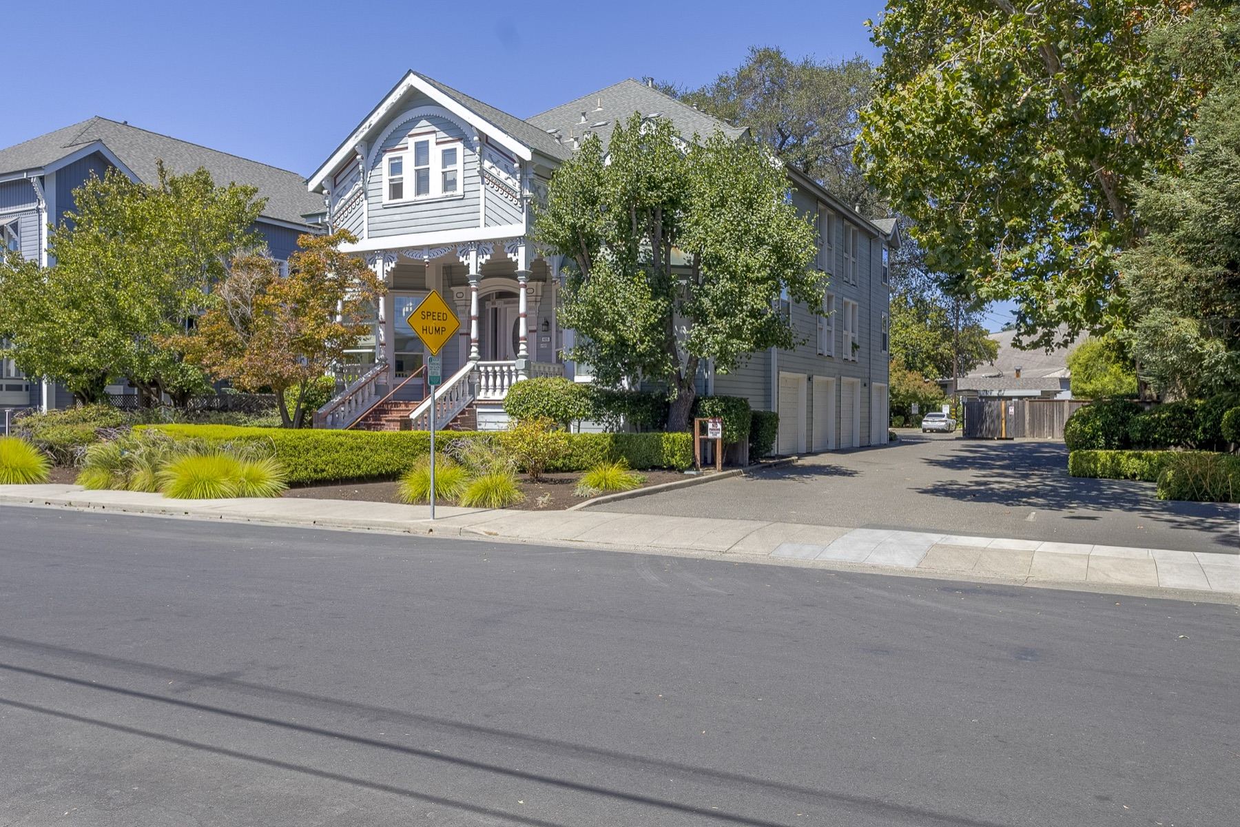 429 8th Street photo 3