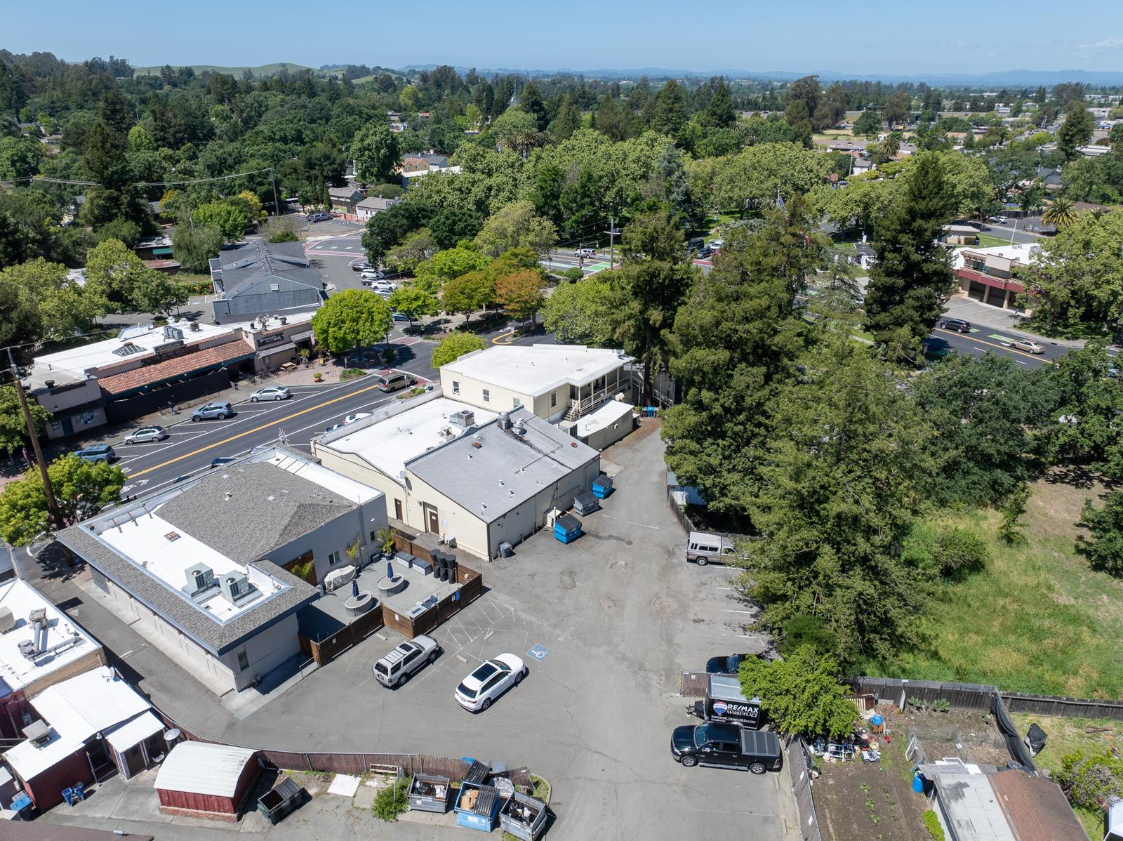 8200 La Plaza photo 7